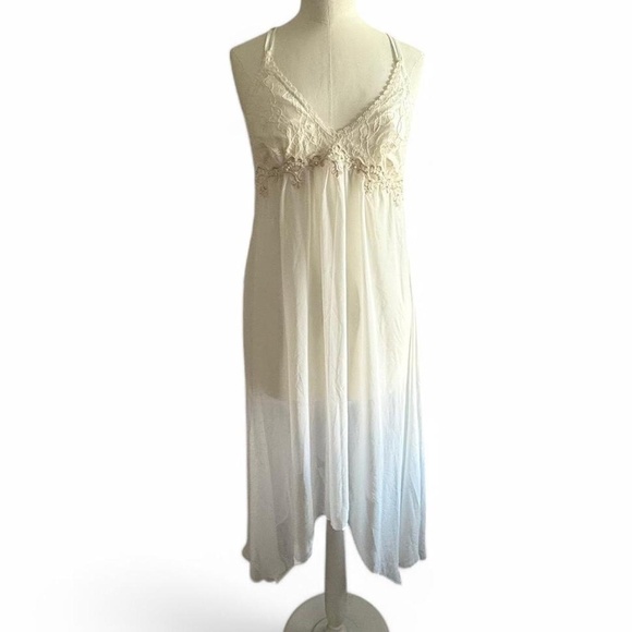 Linea White and cream lace trimmed midi slip (size L) 179 - Picture 1 of 6